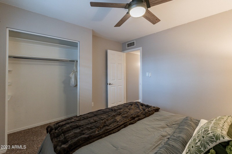 33-web-or-mls-Holbrook-33