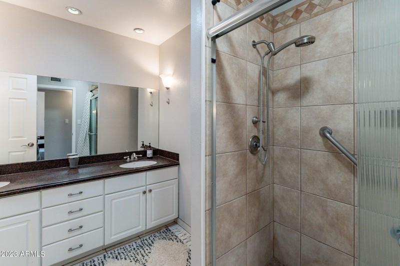 36-web-or-mls-Holbrook-36