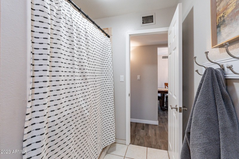 38-web-or-mls-Holbrook-38