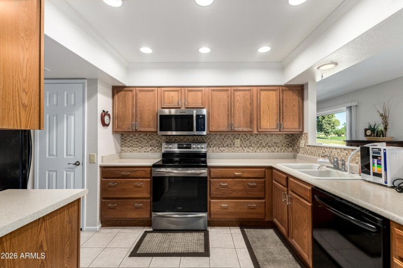 69884d_18 - Conestoga