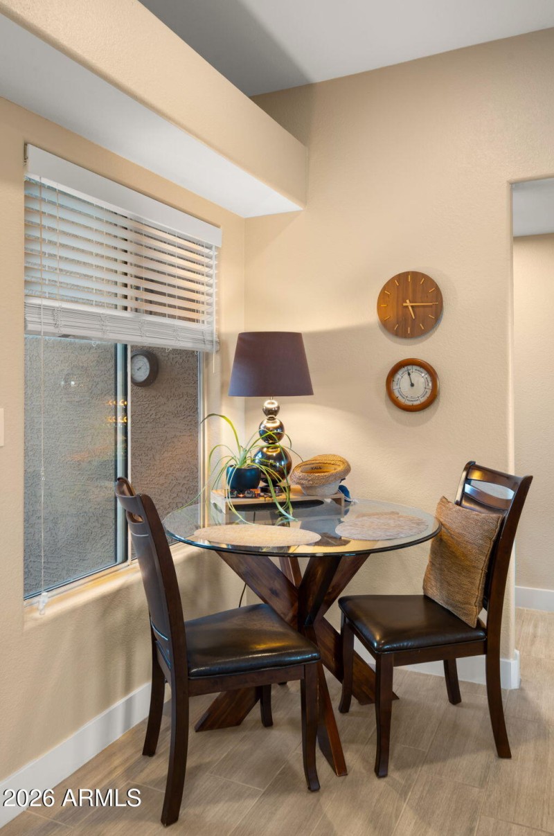 16-web-or-mls-Dining Nook