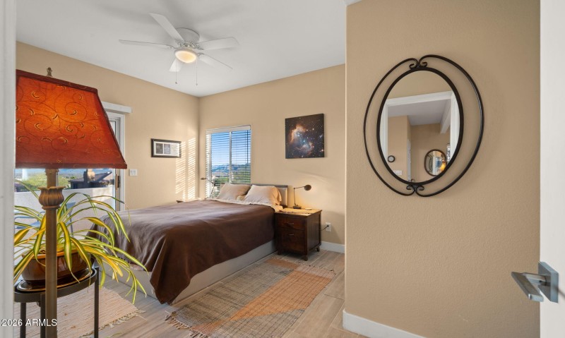 19-web-or-mls-Primary Bedroom1