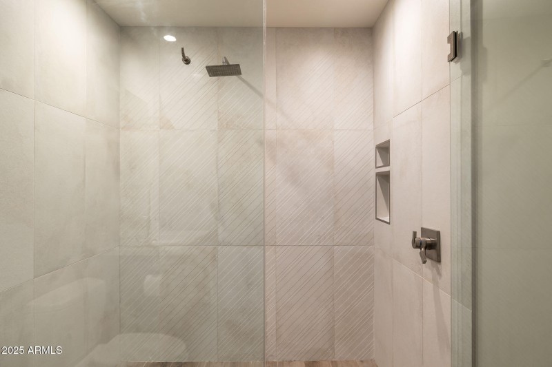 40-web-or-mls-6525-e-cave-creek-rd-31