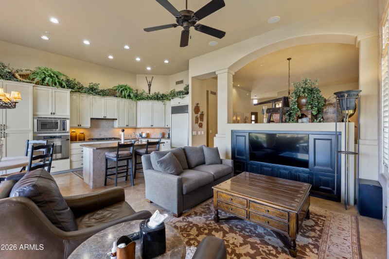 10180 E Cochise Dr Photos-12