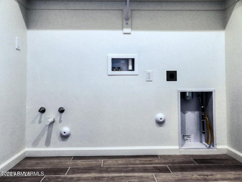 Laundry Room w Plumbed Sink, electric &