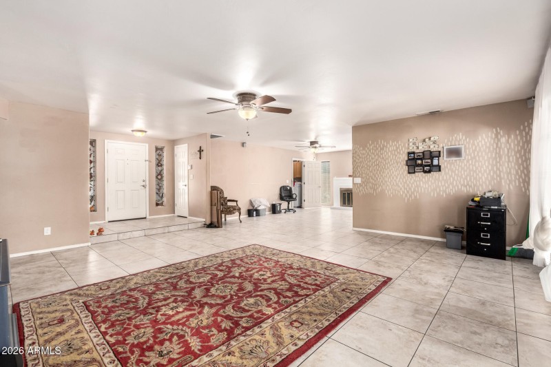 16848 N 40TH AVE, Phoenix, AZ 85053