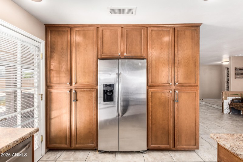 16848 N 40TH AVE, Phoenix, AZ 85053