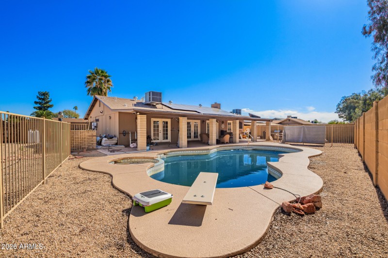 16848 N 40TH AVE, Phoenix, AZ 85053