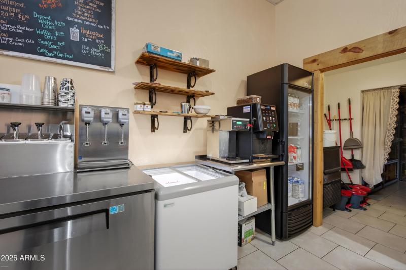 Udderly Divine Cafe & Bakery Camp Verde