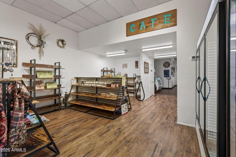 Udderly Divine Cafe & Bakery Camp Verde