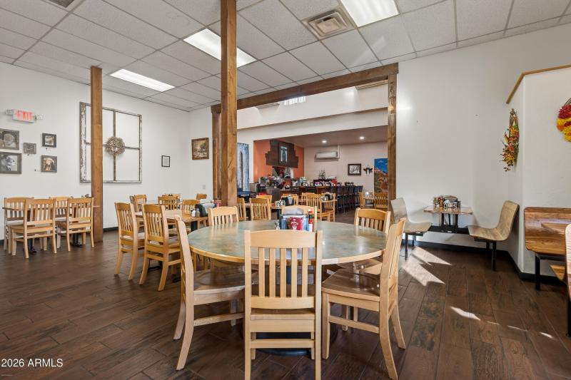 Udderly Divine Cafe & Bakery Camp Verde