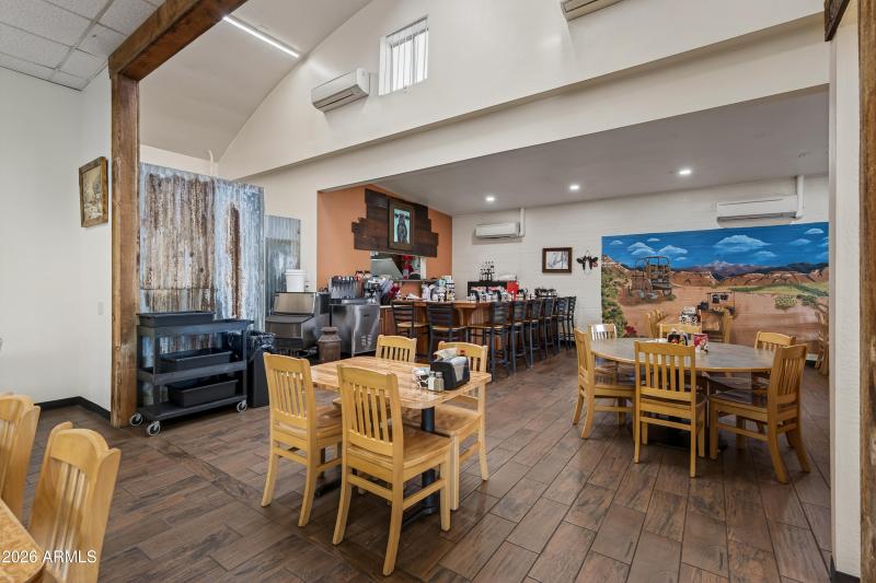 Udderly Divine Cafe & Bakery Camp Verde