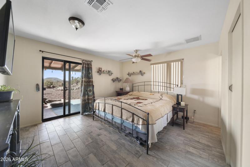 52032 N Mocking Bird Rd00035