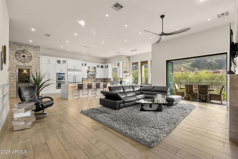 Living Room w/Mountain Views