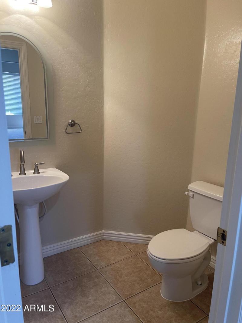 C9E713ED-FB33-42A7-AD3D-C5FE74BD4F43