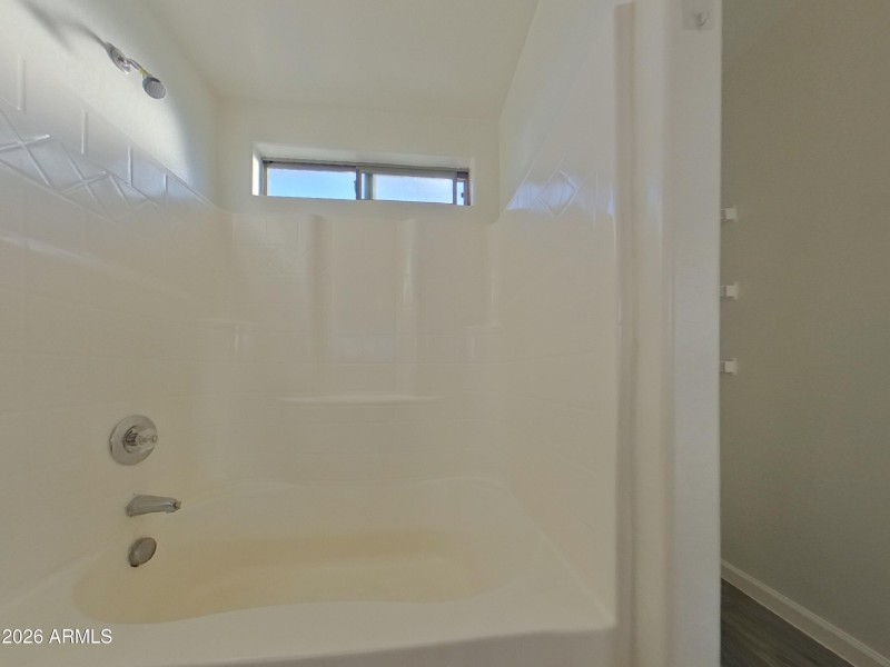 8_pc_JFR0ghz10V_KaBbVIzwtV_layout_0