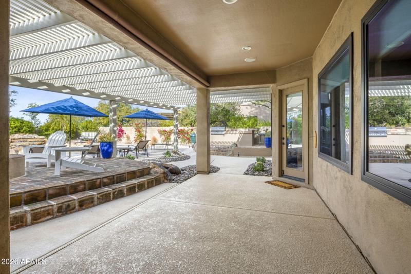 034_Outdoor Living Area