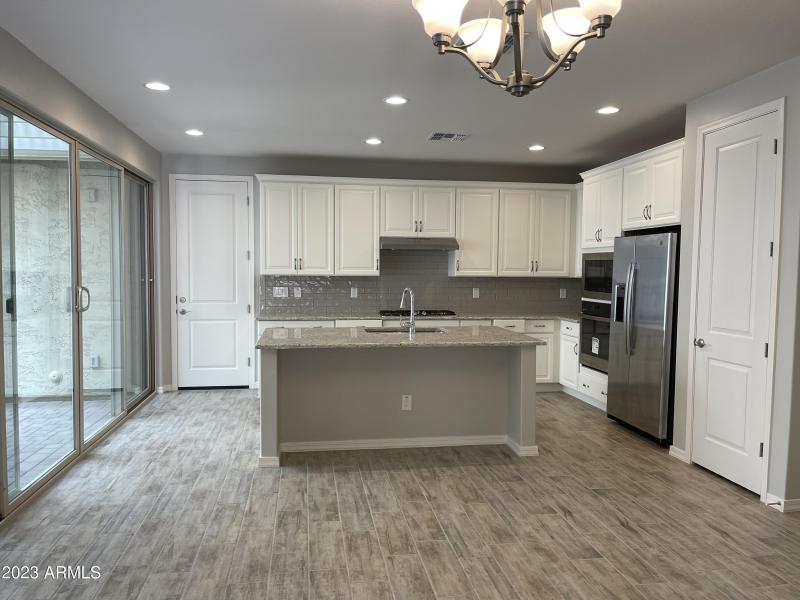 AB6887DF-5024-4456-B3EA-4AD811A713CB