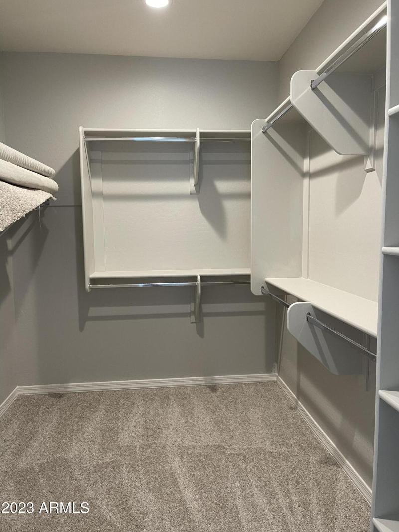 4D50FE2B-9555-47A5-AA42-F62F3B8773F9