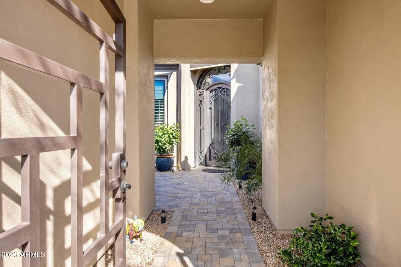 004_Front Courtyard Entry