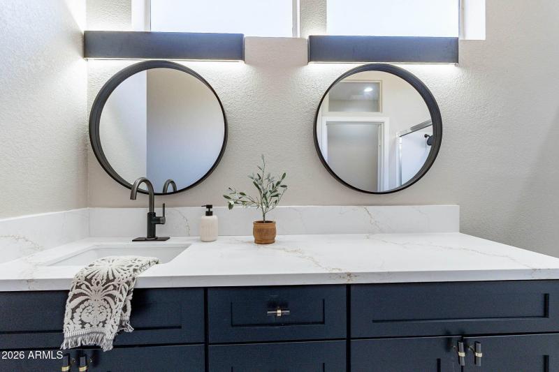 32-web-or-mls-Las Vegas-32