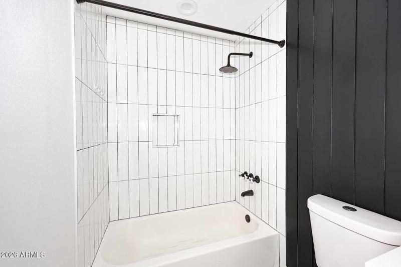 Hall Bath-Tub