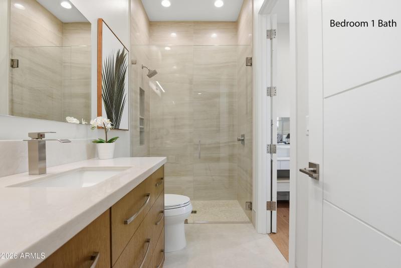 19-37913N14thave-122 2