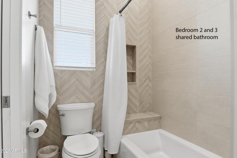 24-37913N14thave-104 2