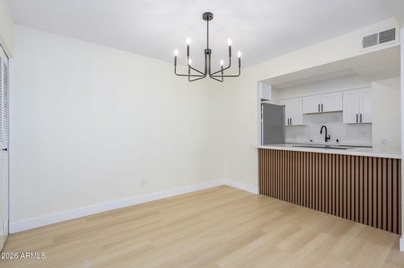 22-web-or-mls-Dobson-8