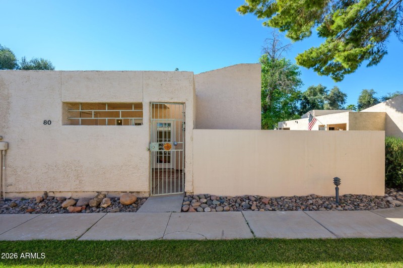 15-web-or-mls-Dobson-22