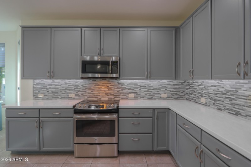 Under cabinet lighting