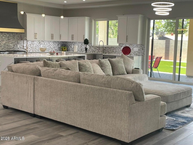 20220522000611888945000000-o