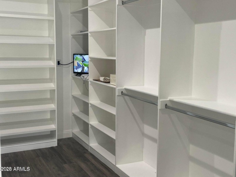 20220522002938004083000000-o