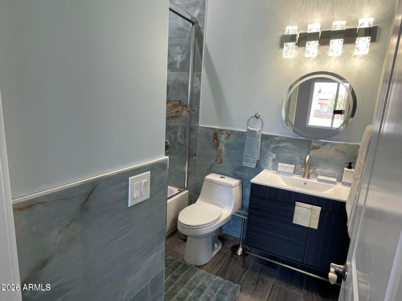 20220522003438094391000000-o