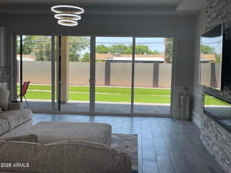 20220522003611278115000000-o