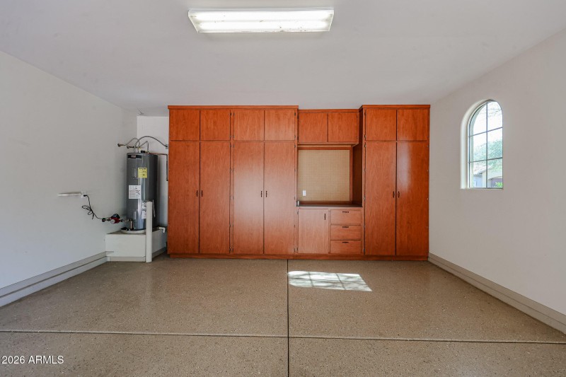 Built-in Storage in 2-Car Garage