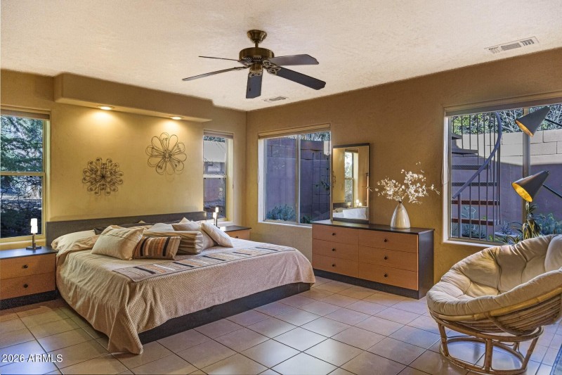 cd916f62-3ab2-407c-a8c6-195b64a6ae3b