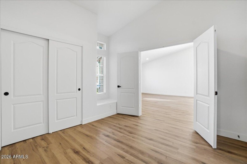 10-3743 W Shannon St_RedHogMedia