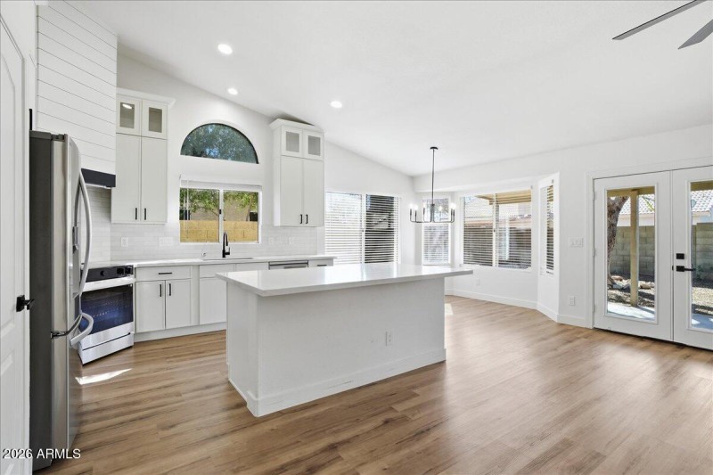 11-3743 W Shannon St_RedHogMedia