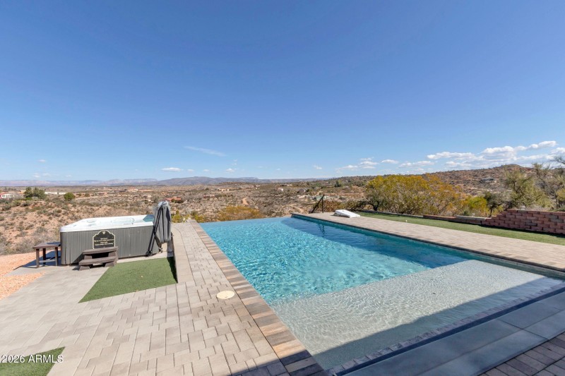 Exterior_Pool_East View