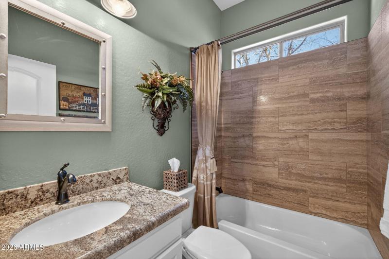 Bathroom 3 with Shower/Tub