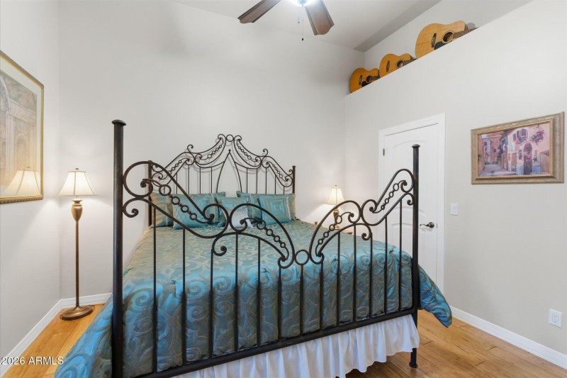 Bedroom w Wood Floors