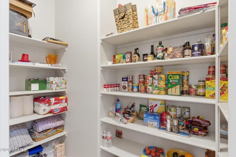 Walk-In Pantry w Built-In Shelving