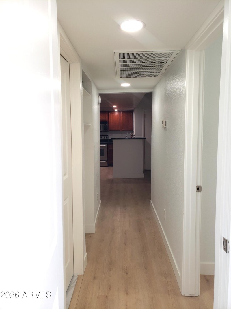 Hallway to bedrooms and bathroom