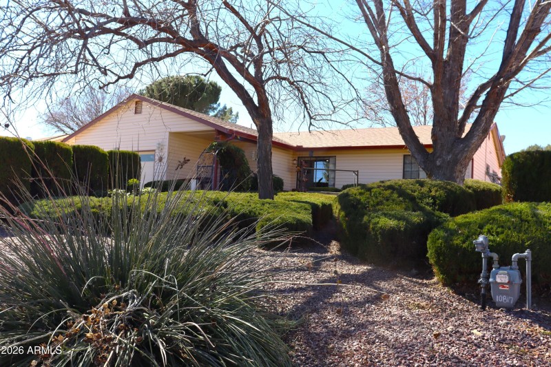 Front of Home with Front yard