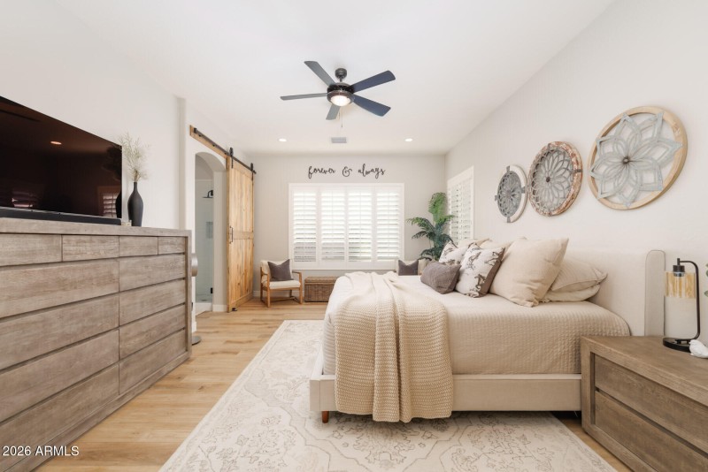 E Dubois Ave (4167)-17