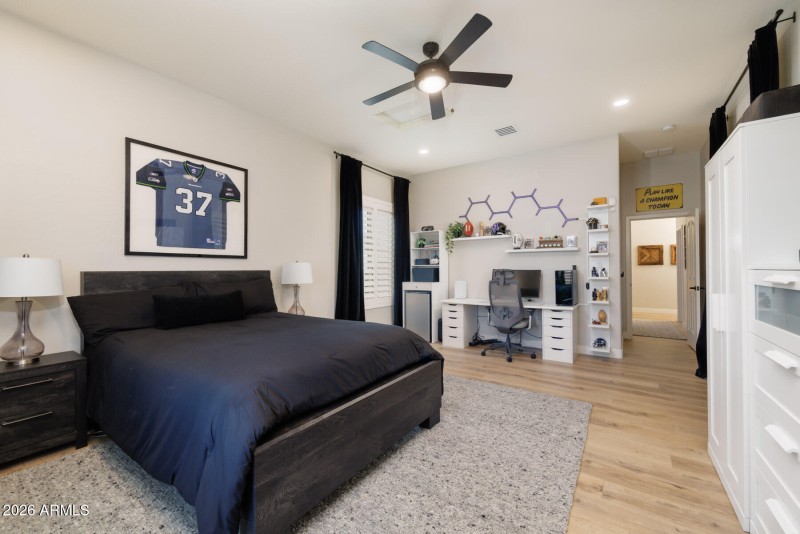 E Dubois Ave (4167)-29