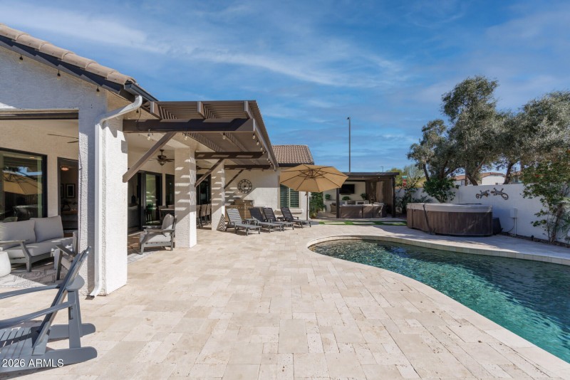 E Dubois Ave (4167)-31