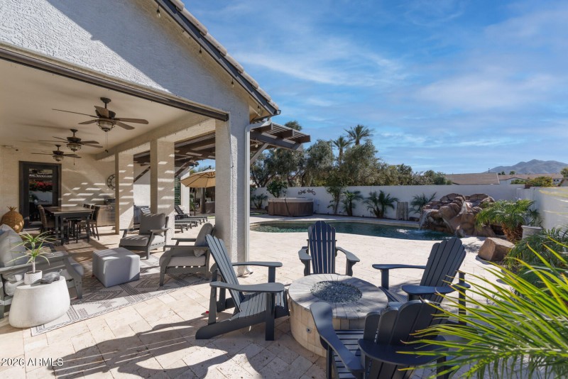 E Dubois Ave (4167)-32