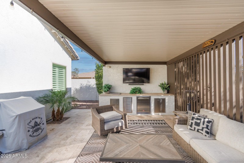 E Dubois Ave (4167)-37